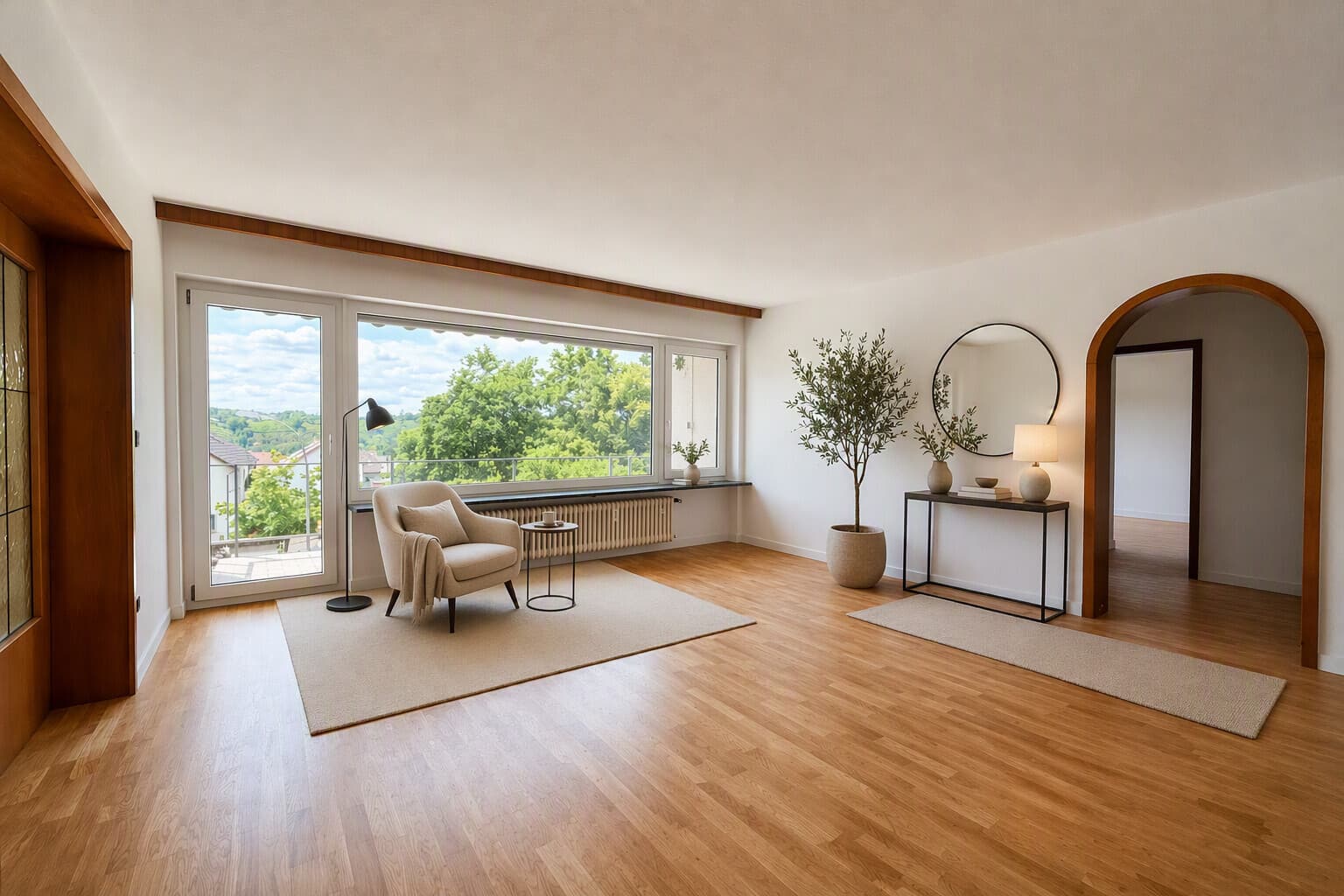 Erstbezug nach Sanierung: 4,5 Zimmer, Balkon, EBK & Einzelgarage