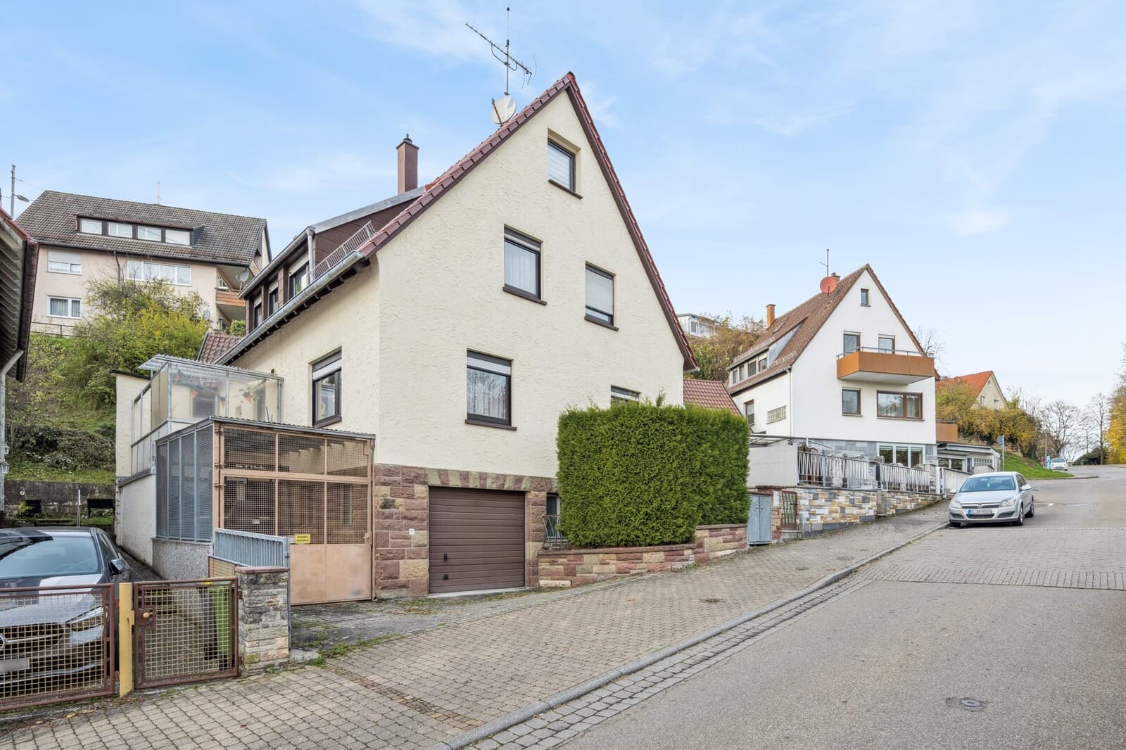 Vielseitiges Mehrfamilienhaus – Eigennutz o. Vermietung
