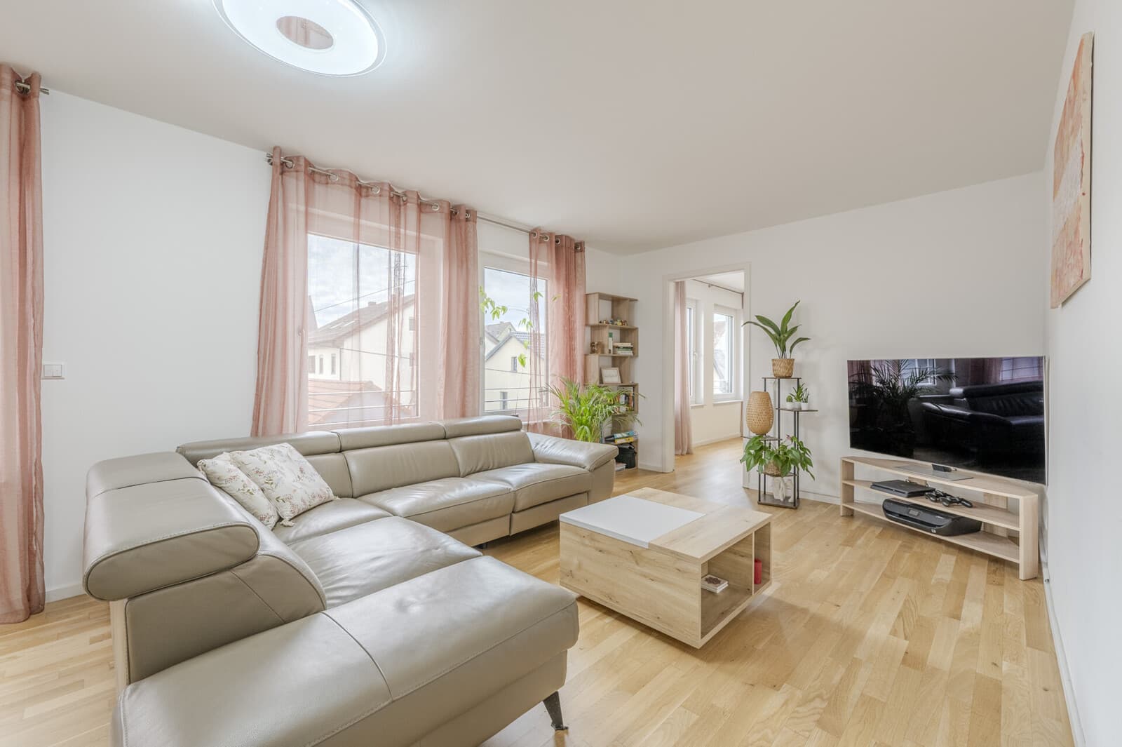 Barrierefreie 3-Zimmer-Wohnung mit Balkon, Keller und Tiefgaragenstellplatz
