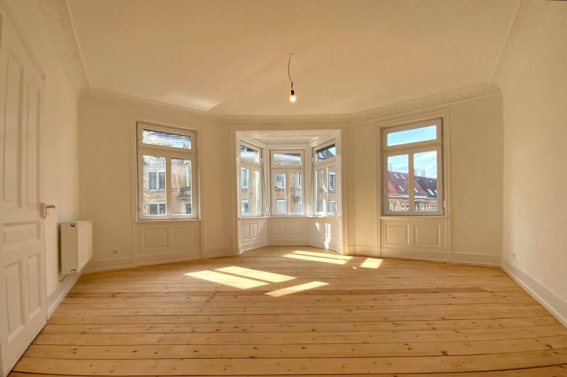 Attraktive und großflächige 3-Zimmer-Altbauwohnung im Stuttgarter Süden