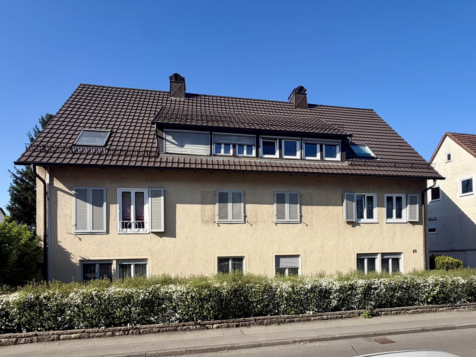 Attraktive Dachgeschosswohnung in Ludwigsburger Stadtlage