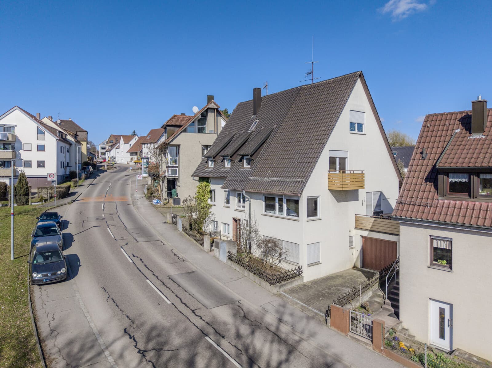 Renovierungsbedürftiges Mehrfamilienhaus in begehrter Lage – 4 von 6 Wohnungen leerwerdend