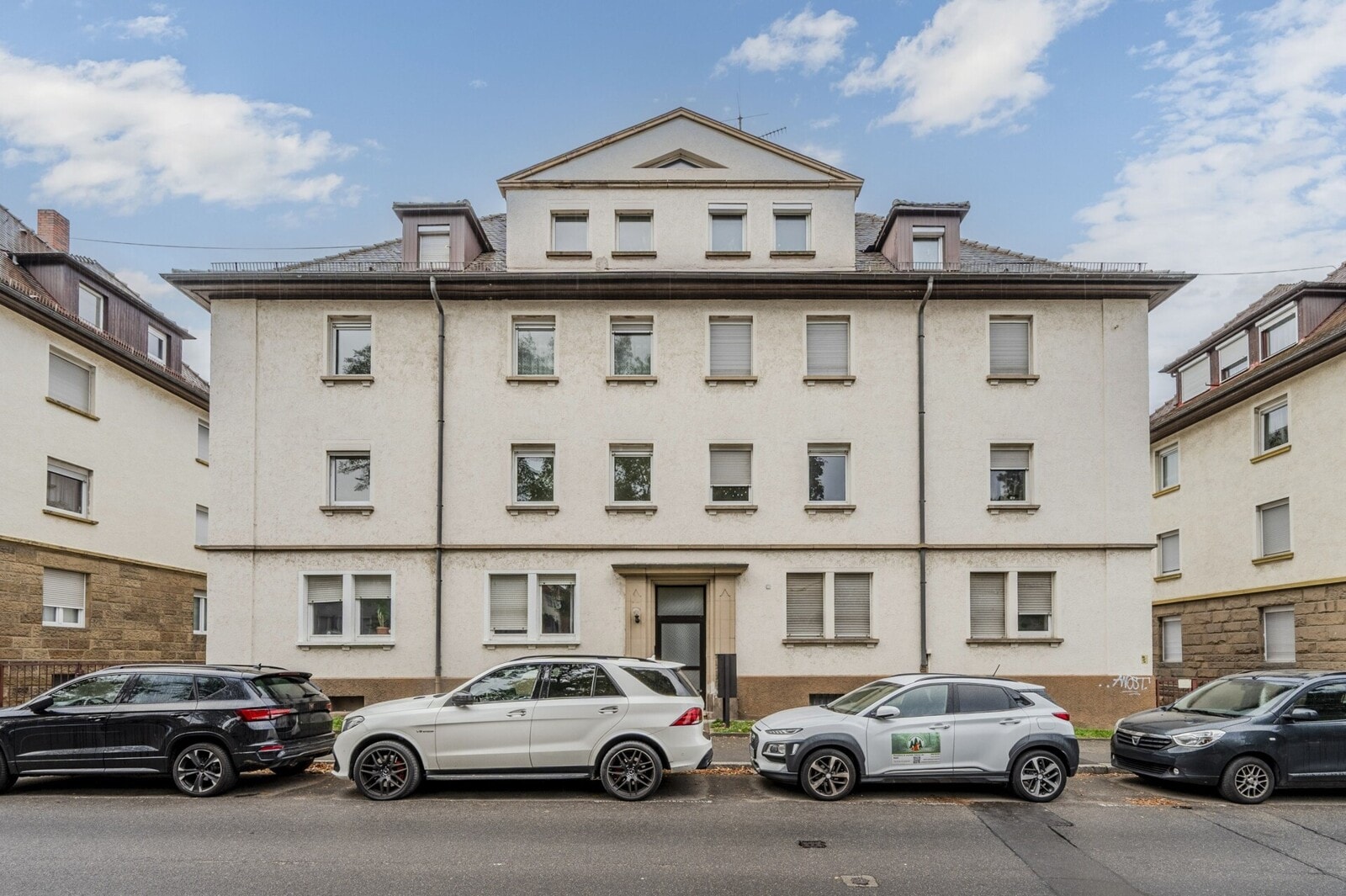 Modernisierte 4-Zimmer-Wohnung für Eigennutzer & Anleger!