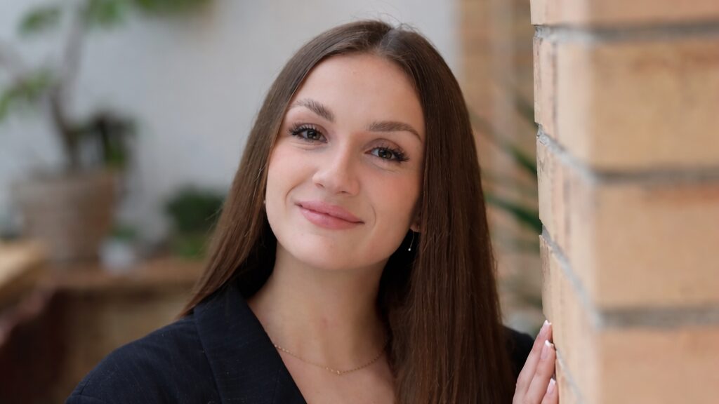 Jobs | Lara Korbel (1) - Jobs | Lara Korbel (1) -